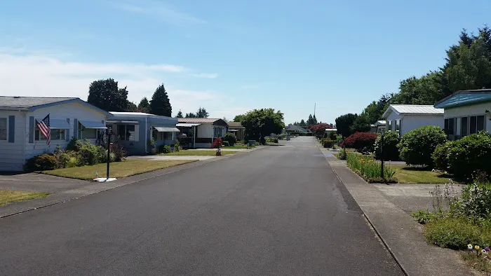 Le Mar Mobile Manor MHC Picture 3