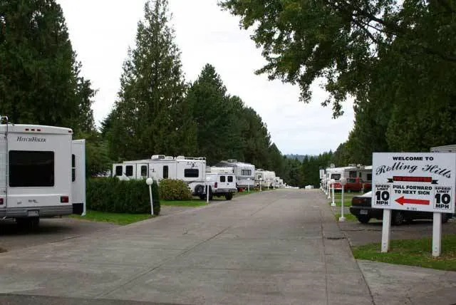 Rolling Hills Mobile Terrace & RV Park Picture 4