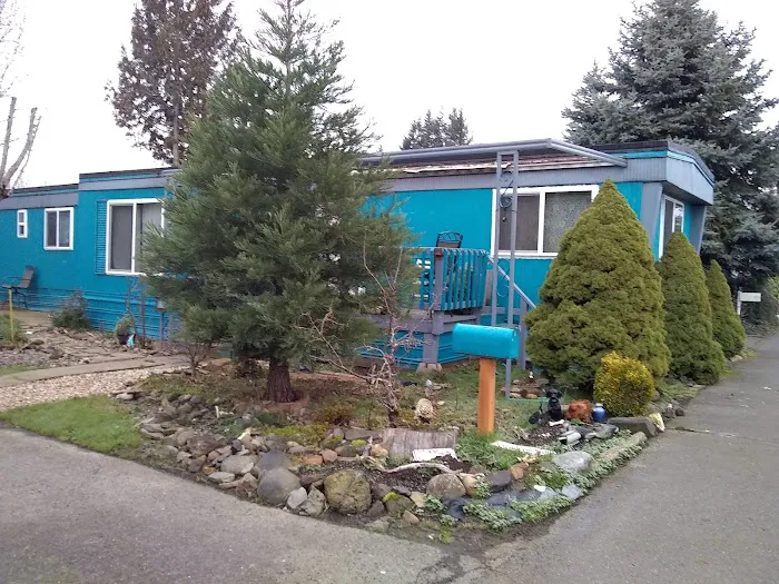 Cherry Blossom Mobile Home Park Picture 4