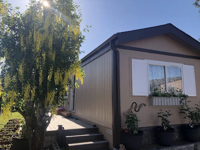 Acres Mobile Estates LLC Picture 3