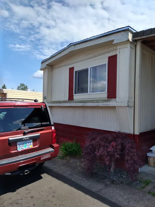 Poplar Mobile Manor Picture 7