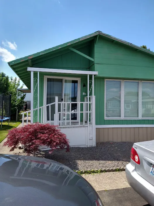 Poplar Mobile Manor Picture 9