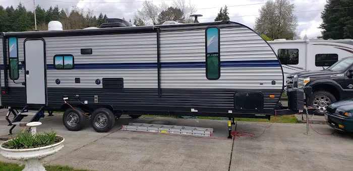 Vancouver Mall RV Park Picture 10