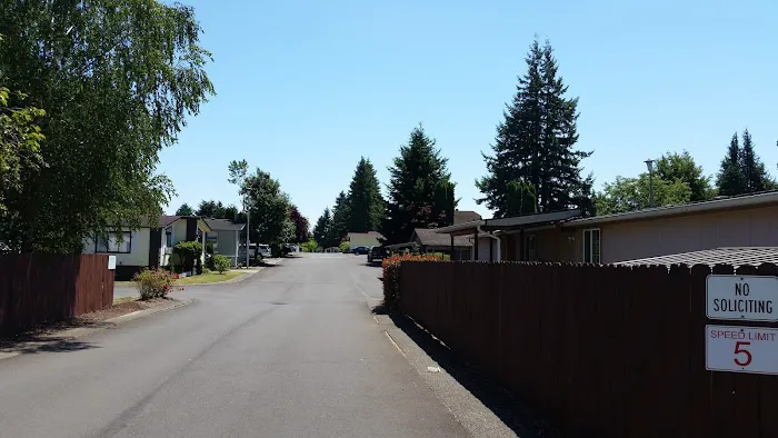 Country Meadows Mobile Home Park Picture 5