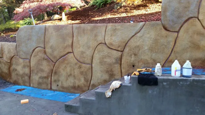 Wood Village Green Picture 2