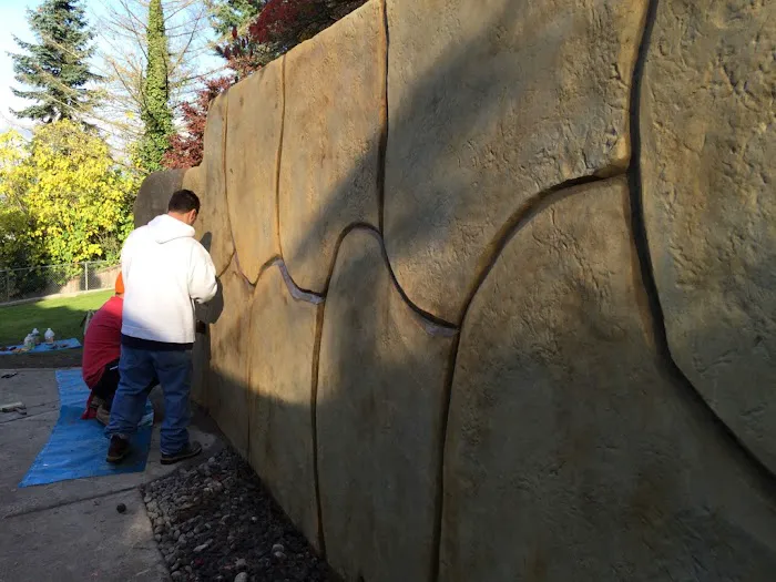 Wood Village Green Picture 6