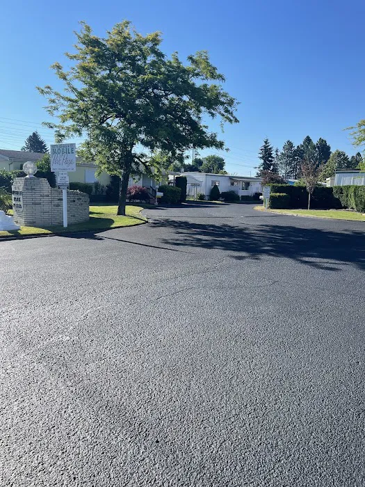 Mobile Park Plaza Inc Picture 4