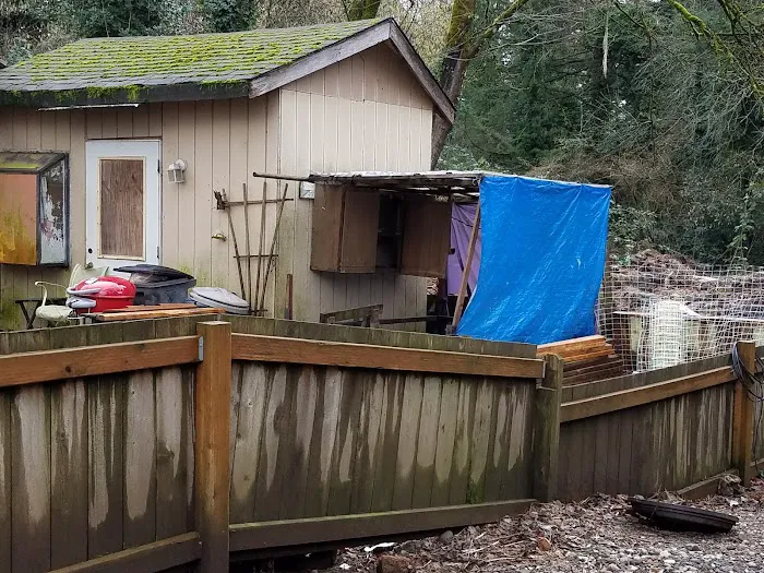 Brass Lamp Trailer Park Picture 6