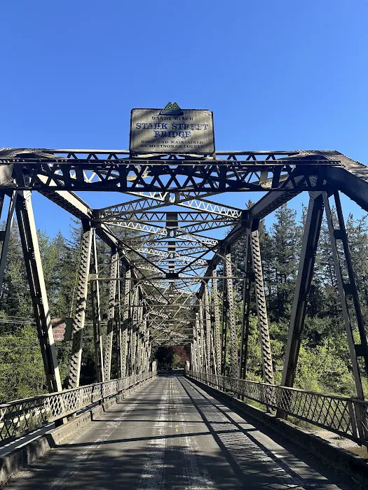 Sandy Riverfront Rv Resort Picture 9