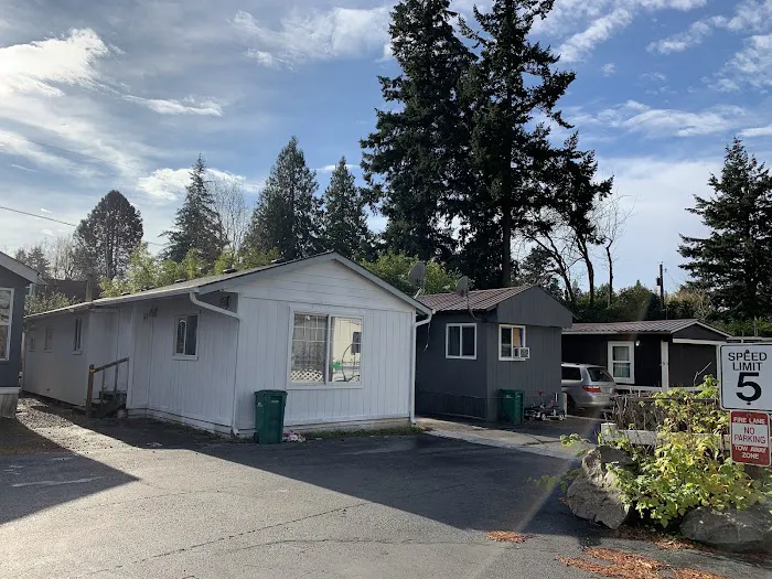 Cedar Shade Mobile Home Park Picture 2