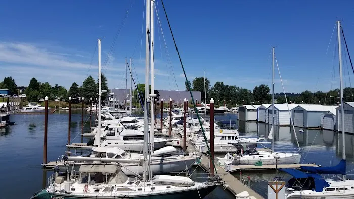 Columbia River RV Park Picture 4