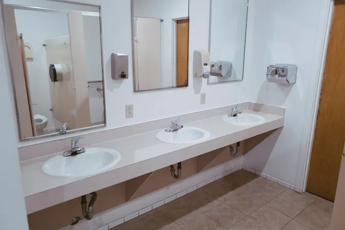 RV Inn Style Resorts Picture 4