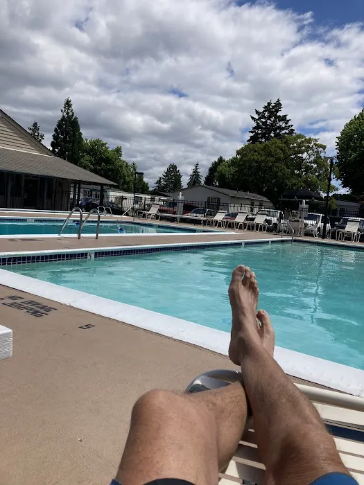 Jantzen Beach RV Park Picture 4