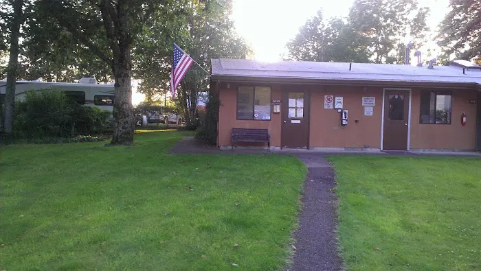 Crown Point RV Park Picture 2