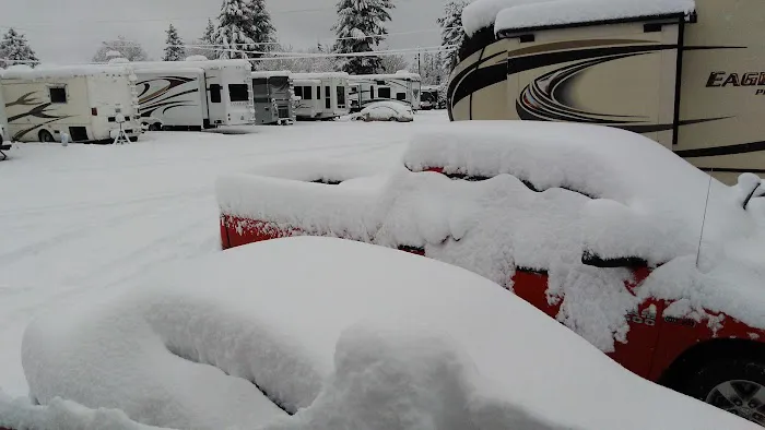 Ninety Nine RV Park Picture 3