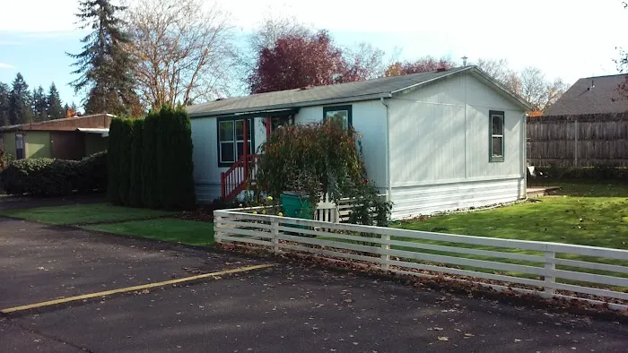 Colony Mobile Home Park Picture 7