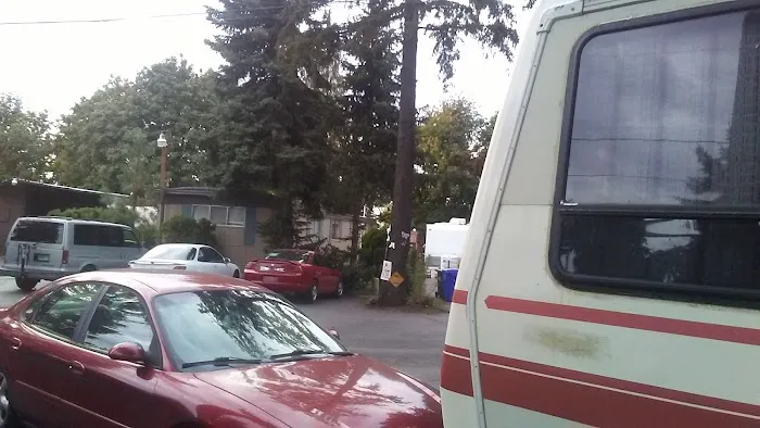 Johnson Creek Trailer Park Picture 9