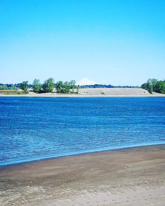 Reeder Beach RV Park & Country Store Picture 2