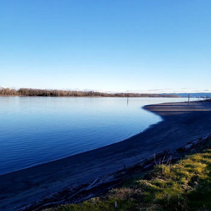 Reeder Beach RV Park & Country Store Picture 5