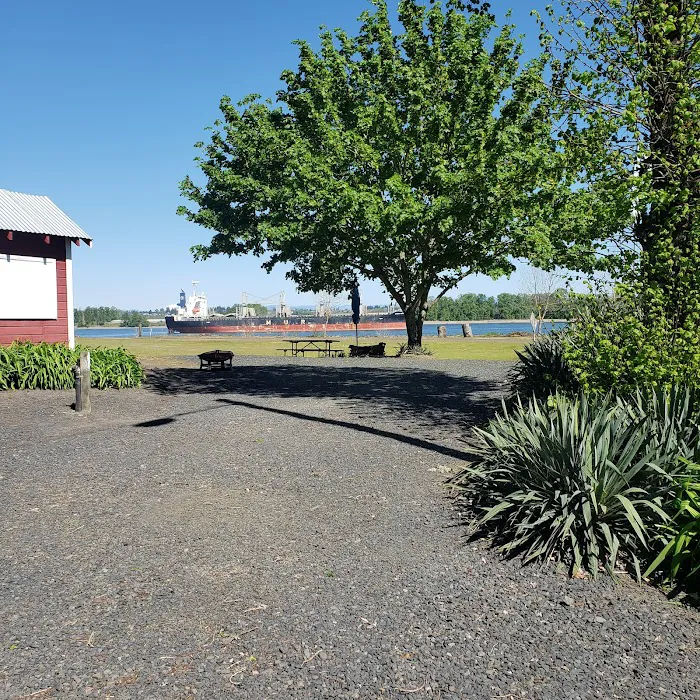 Reeder Beach RV Park & Country Store Picture 8