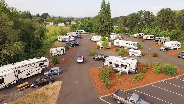 Bayport RV Park and Campground Picture 5