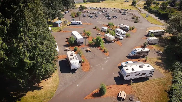 Bayport RV Park and Campground Picture 8