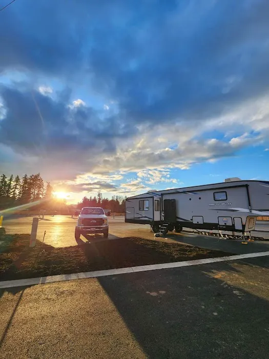 Estacada Mobile Village Picture 1