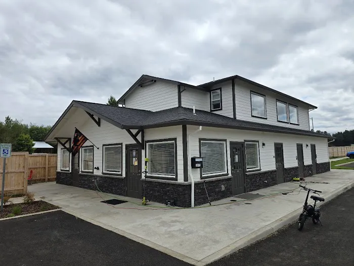 Estacada Mobile Village Picture 2