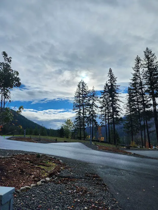 Clackamas River RV Park Picture 1