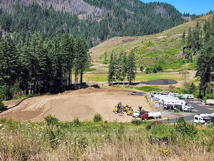 Clackamas River RV Park Picture 7