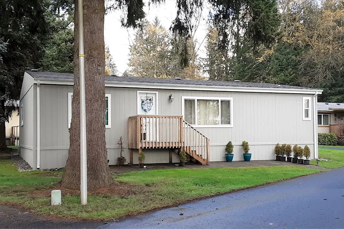 Country Manor Mobile Village Picture 10