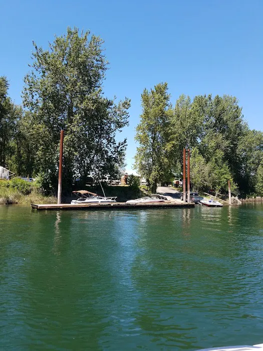 Stevens Moorage RV Park Camp Picture 2