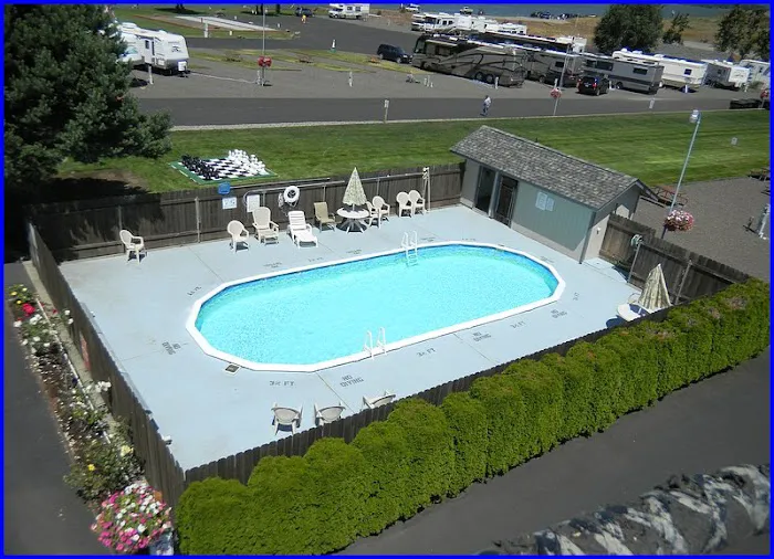 Columbia Riverfront RV Park Picture 10