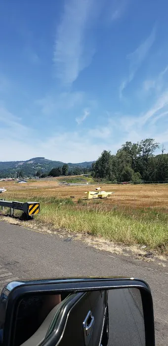 Oaks Mobile & RV Park Picture 7