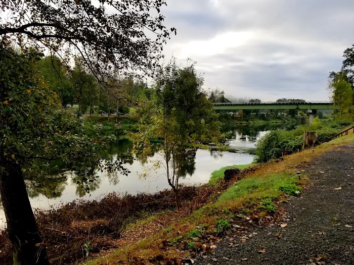 Woodland Shores RV Park Picture 7