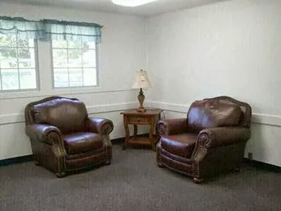 Oak Acres Mobile Home Park Picture 2