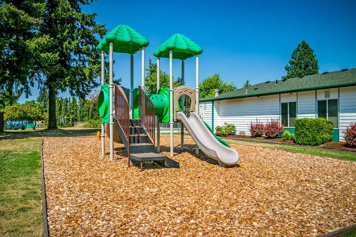 Clairmont Mobile Home Park Picture 2