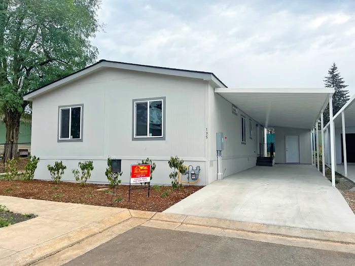 Clairmont Mobile Home Park Picture 1