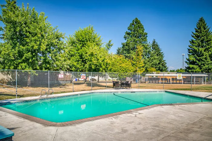 Clairmont Mobile Home Park Picture 4