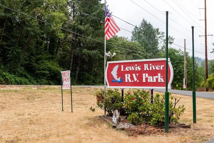 Lewis River RV Park and Country Store Picture 4