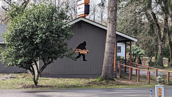 Camp Kalama RV Park Picture 9