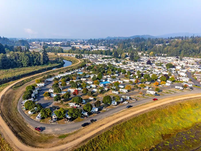 Brookhollow RV Park Picture 1