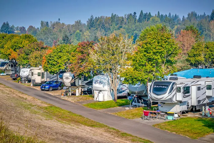 Brookhollow RV Park Picture 8