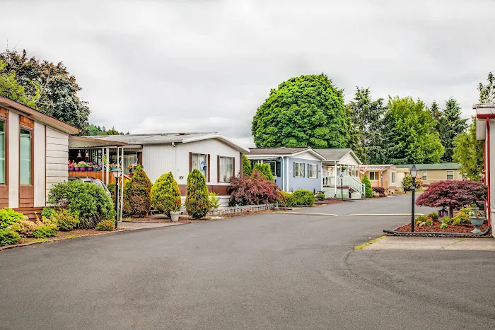 Brookhollow Estates Picture 4