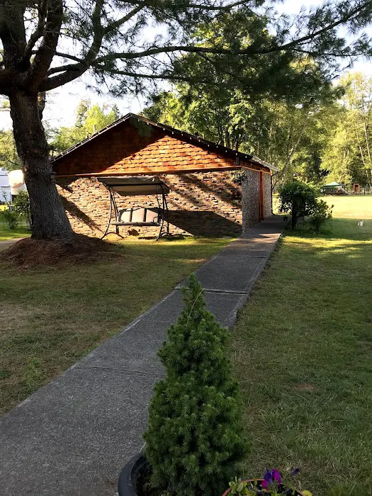 RV Outdoor Adventures & Cabins Picture 8