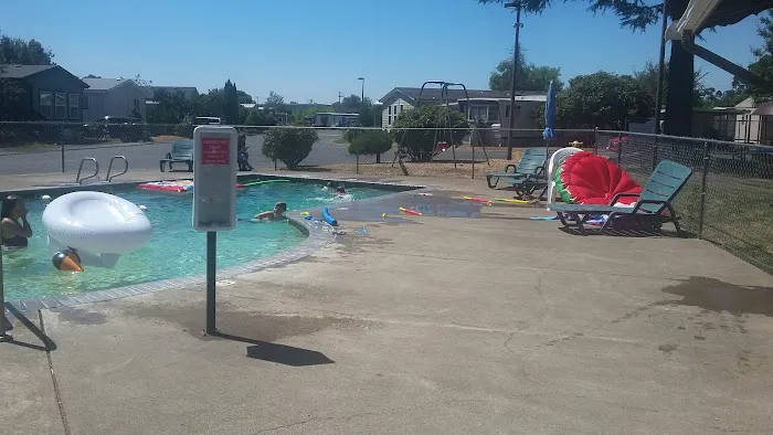 Chateau Village Picture 9