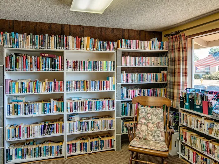 Woodburn Senior Estates Mobile Home Community Picture 8