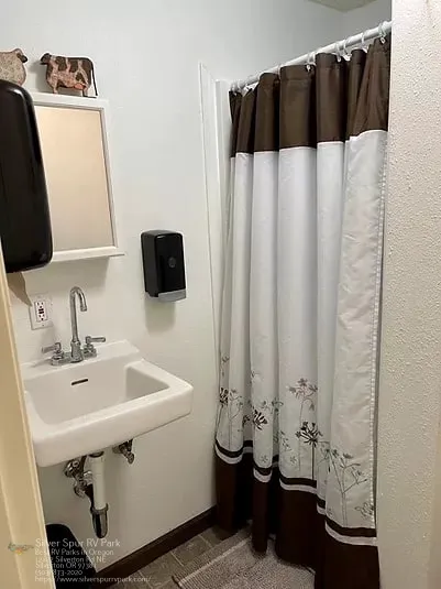 Silver Spur RV Park Picture 2