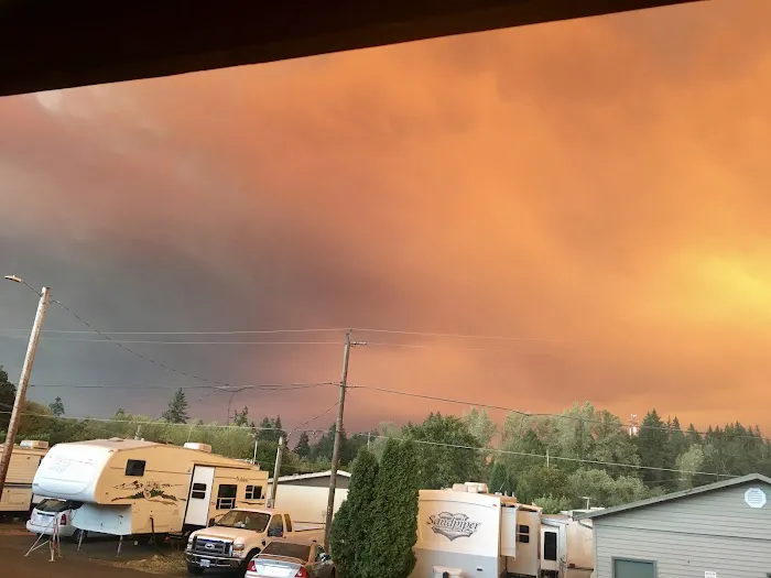 Chehalem Mobile Park Picture 2