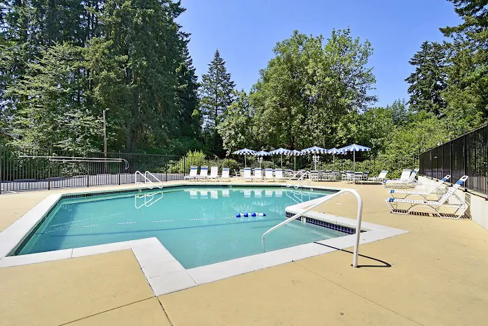 Heritage Village Mobile Home Community Picture 4